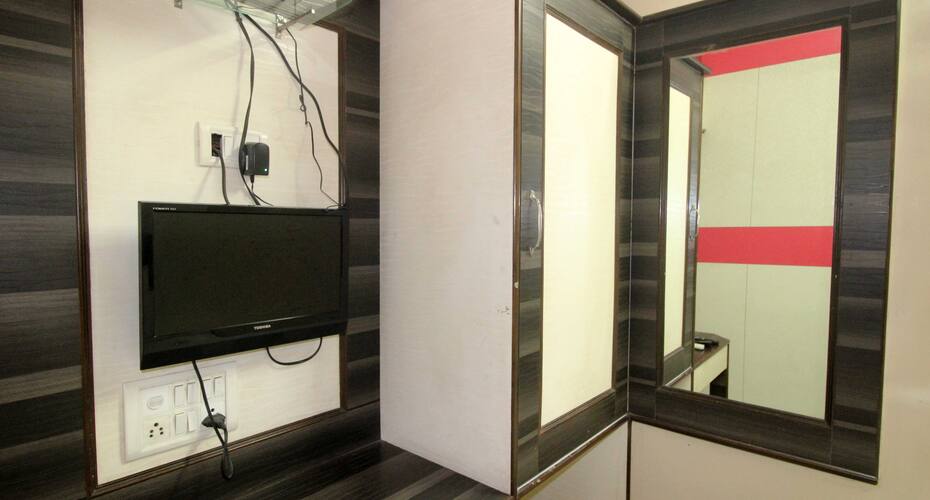 Plaza House, Mumbai 4